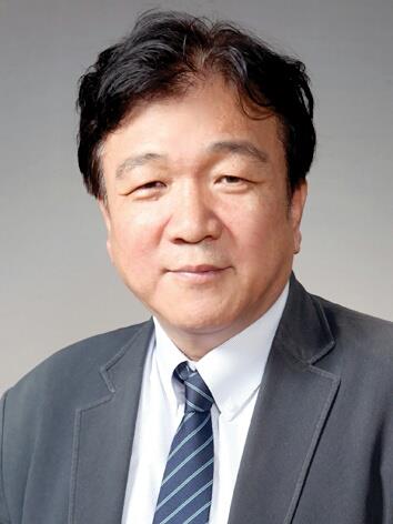 윤명오 교수님 이미지